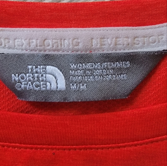 The North Face 3/4 Sleeve Open Back Top - Picture 3 of 3